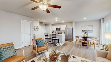 9441 Lovegrass Dr SW, Cedar Rapids, IA 52404 - photo 3