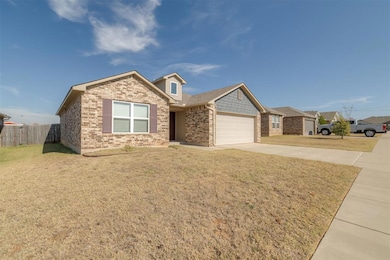 11013 NW 99th St, Yukon, OK 73099 - photo 3