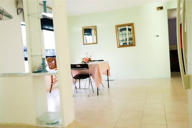 210 Janet Ln, Lakeland, FL 33809 - photo 5