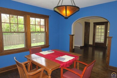 2416 SW Sunset Ct, Topeka, KS 66604 - photo 6