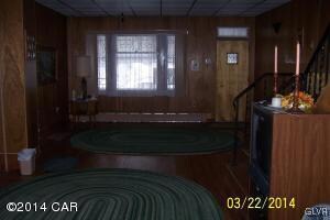 226 W Abbott St, Lansford, PA 18232 - photo 3