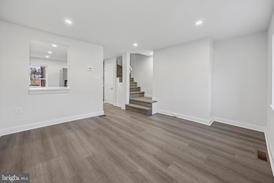 4666 Canton St, Philadelphia, PA 19127 - photo 3