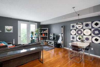 121 E Noble St_MLS_04