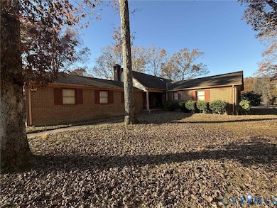 2832 Brierwood Rd, Petersburg, VA 23805 - photo 2