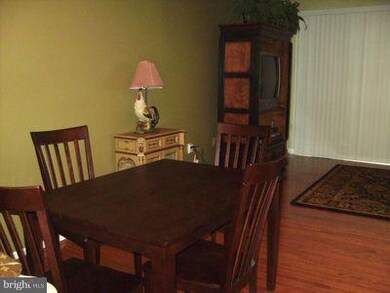 1194 Fetterbush Cir, Sykesville, MD 21784 - photo 6