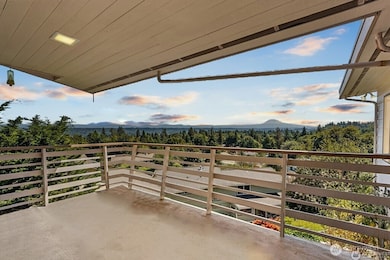 4233 S 252nd Place, Kent, WA 98032 - photo 2