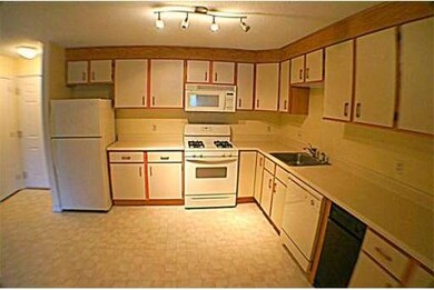 3 New Haven Dr unit UG303, Nashua, NH 03063 - photo 2