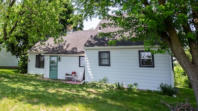 unlisted-address, Woodstock, IL 60098 - photo 4
