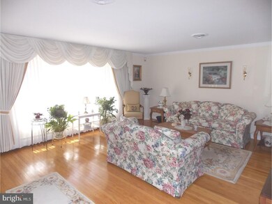 195 Fletcher Dr, Morrisville, PA 19067 - photo 2