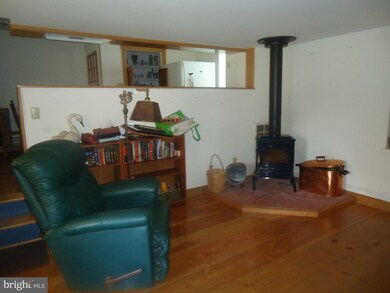 107 Oregon St, Mercersburg, PA 17236 - photo 6