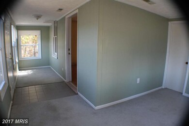 525 Irving Ave, Colonial Beach, VA 22443 - photo 5