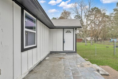 29906 Hunters Rd unit B, Magnolia, TX 77355 - photo 2