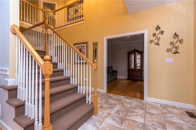 5176 Sparrow Ln, Coplay, PA 18037 - photo 4