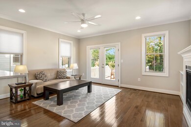 6946 Birch St, Falls Church, VA 22046 - photo 5