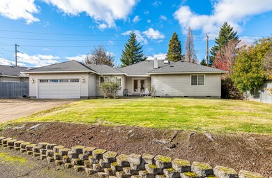 1070 Brookdale Ave, Medford, OR 97504 - photo 2