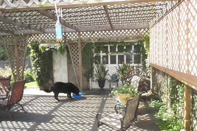 109 E Hospital St, Taylor, PA 18517 - photo 3