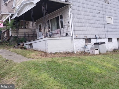 621 N 10th Ave, Altoona, PA 16601 - photo 2