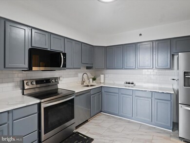 3709 S George Mason Dr unit 1106 E, Baileys Crossroads, VA 22041 - photo 2