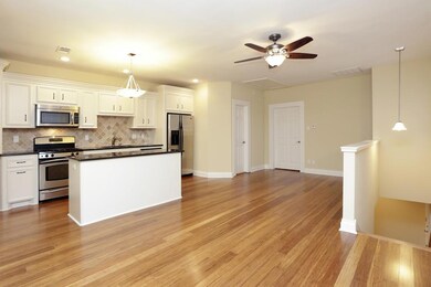 734 E 12th 1/2 St unit B, Houston, TX 77008 - photo 3