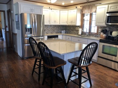 55 Francis St, Dracut, MA 01826 - photo 4