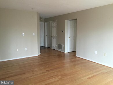 5624 Triplett Rd, Owings Mills, MD 21117 - photo 7