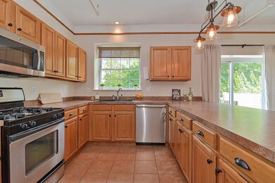 200 Cato St unit 7, Woonsocket, RI 02895 - photo 2