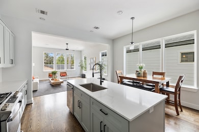 4004 Rutland St, Houston, TX 77018 - photo 2