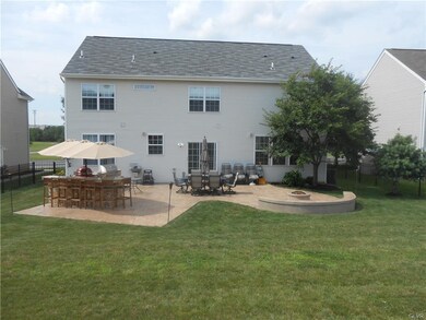 7506 Scenic View Dr, Macungie, PA 18062 - photo 4