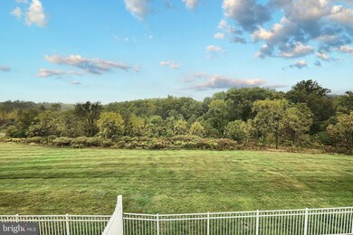 852 Cougar Pointe Cir unit 89, Seven Valleys, PA 17360 - photo 7