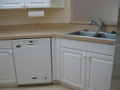 6405 Bay Cedar Ln unit 26, Bradenton, FL 34203 - photo 5