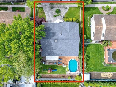 158 Weaver St, Staten Island, NY 10312 - photo 4