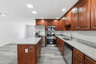 828 Connors Dr, Newport News, VA 23608 - photo 7