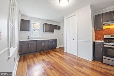 704 N Michigan Ave, Atlantic City, NJ 08401 - photo 5