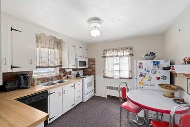 21 Garden St, Uxbridge, MA 01569 - photo 4