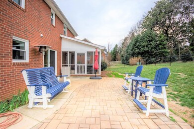 1015 Argyle Place, Statesville, NC 28677 - photo 2