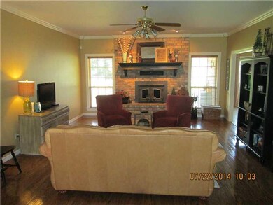 Living Room. Lovely Large Living room with Beautif
