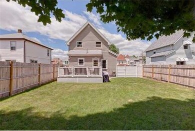 23 Spring St, Medford, MA 02155 - photo 4