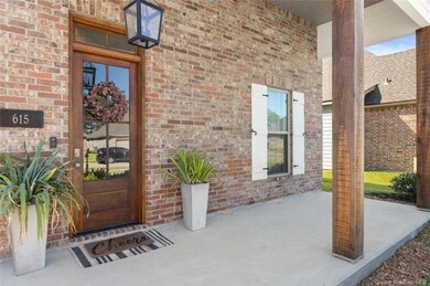 615 Lionel Ln, Lake Charles, LA 70605 - photo 4