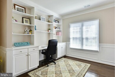 42238 Oasis Ct, Chantilly, VA 20152 - photo 3