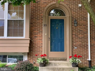 35 Hunting Horn Cir, Reisterstown, MD 21136 - photo 2