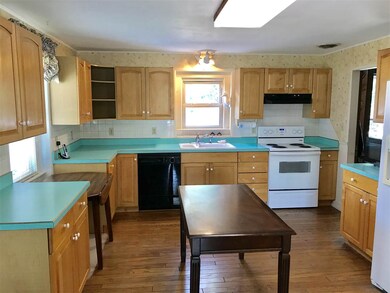 10 Spring St W, West Lebanon, NH 03784 - photo 4