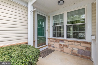 102 Waverly Ln unit 4, New Hope, PA 18938 - photo 2