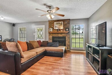 3564 Cedar St, Zachary, LA 70791 - photo 4