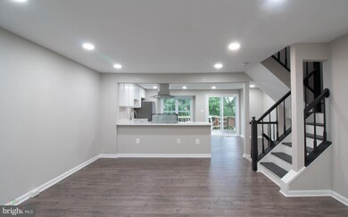 13803 Laura Ratcliff Ct, Centreville, VA 20121 - photo 4