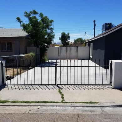 RV Gate 1839 E Monroe