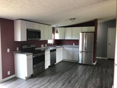 2650 N Keyway, Scottsburg, IN 47170 - photo 2