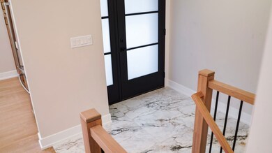 103 E Berkshire Ln, Mount Prospect, IL 60056 - photo 4