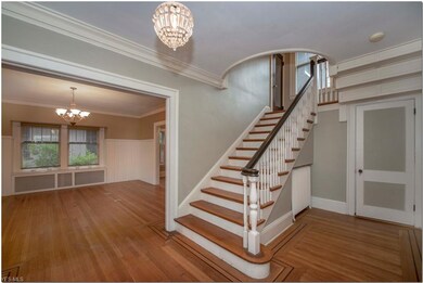 2552 Euclid Heights Blvd, Cleveland, OH 44106 - photo 2