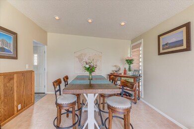 06-6 Dining Room