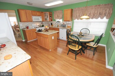 108 Avocet Ln, West Deptford, NJ 08086 - photo 4